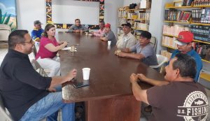 REUNIÓN CON INTEGRANTES DE LA COOPERATIVA PESQUERA