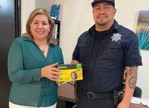 ENTREGA DE PREMIOS A LOS GANADORES DEL RIFA POR EL DIA DEL PADRE