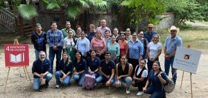PRESIDENTA MUNICIPAL Y SECRETARIO PARTICIPAN EN REUNIÓN DE COMITÉS DE BECAS MON 2025