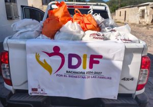 ENTREGA DE APOYOS ALIMENTARIOS Y DESAYUNOS ESCOLARES EN BACANORA